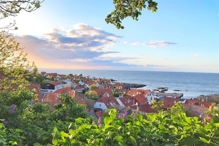 Pension Koch - apartament z widokiem na morze w Gudhjem