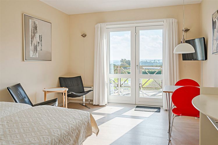 Pension Koch - apartament z widokiem na morze w Gudhjem