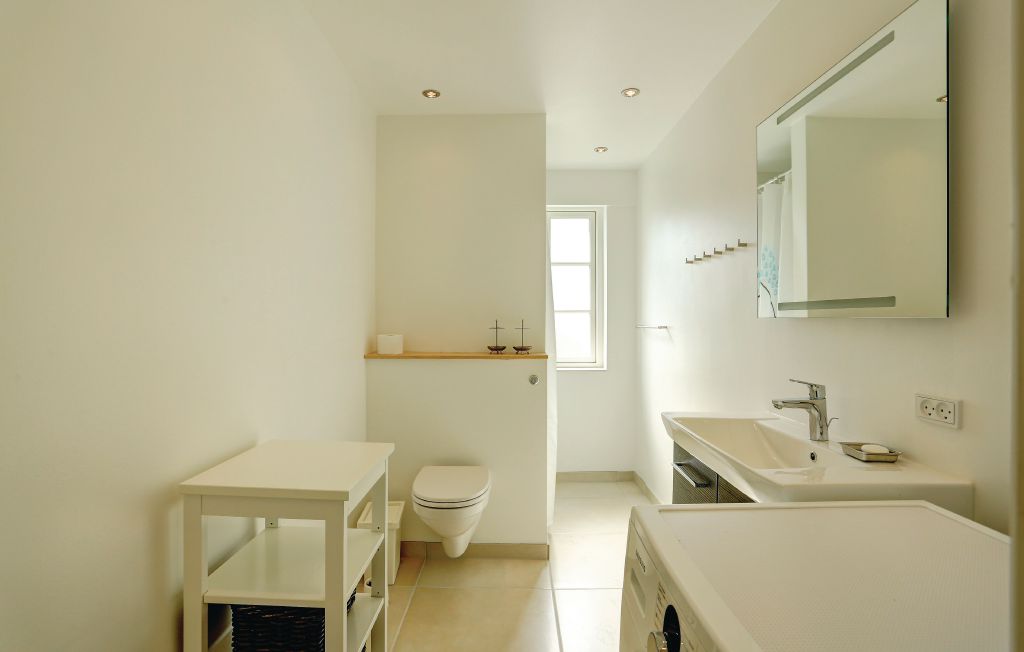 i57112_bath_01.jpg