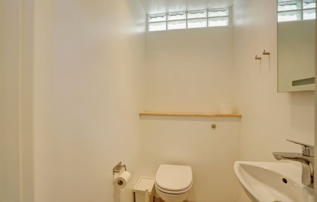 i57112_bath_02.jpg