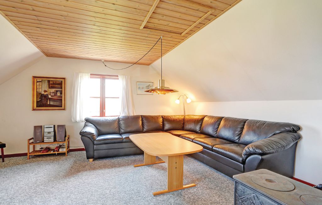 i57112_living_02.jpg